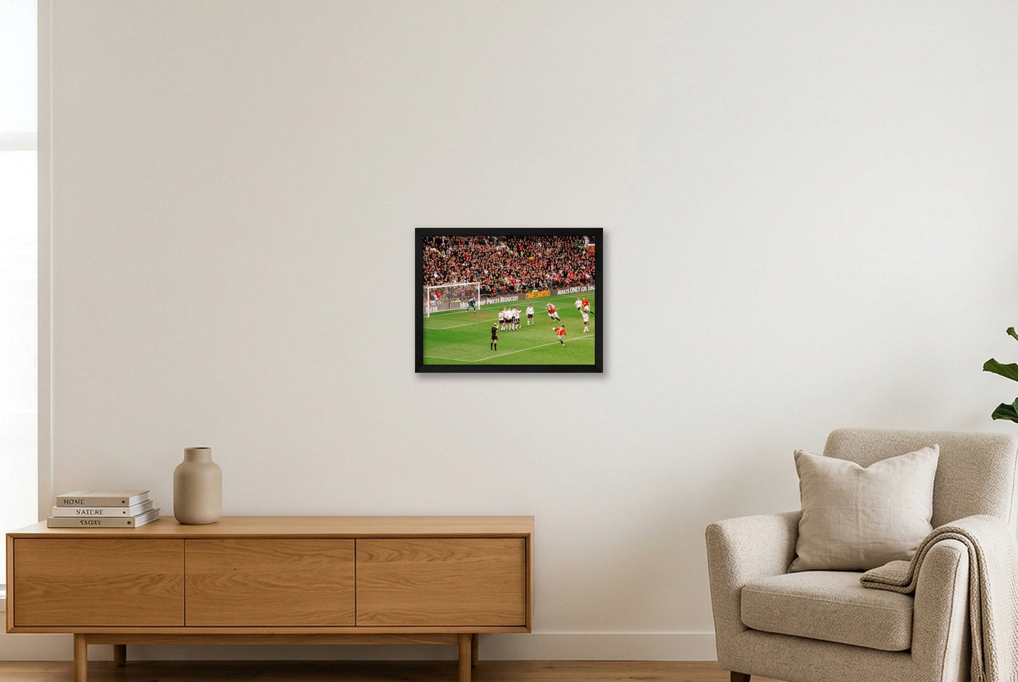 CR7 Free Kick — 40×30cm, 16×12" Black Frame